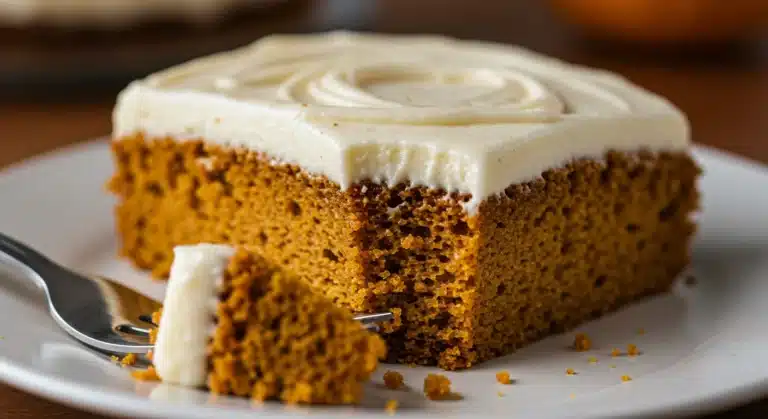 3-ingredient-pumpkin-spice-cake-slice